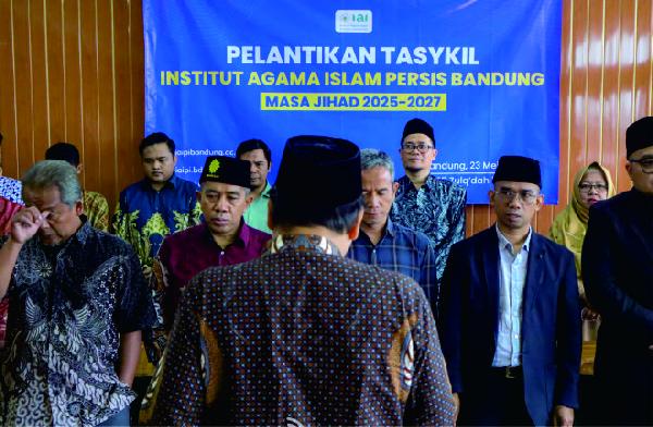Rektor IAI PERSIS Bandung Lantik Tasykil 2025–2027
