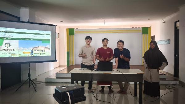 Tingkatkan Kapasitas Pengelolaan Informasi, Mudabbir dan Mudabbirah Mahad Ikuti Workshop Admin Websi